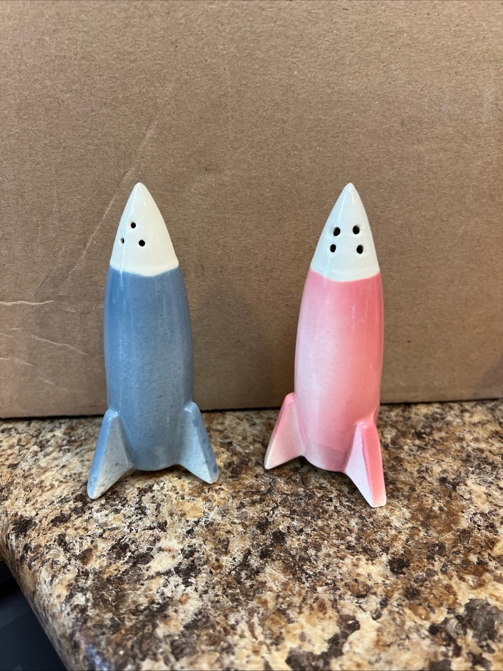 Vintage MCM Atomic Space Age Rocket Ship Ceramic Salt &Pepper Shakers Rare Find!